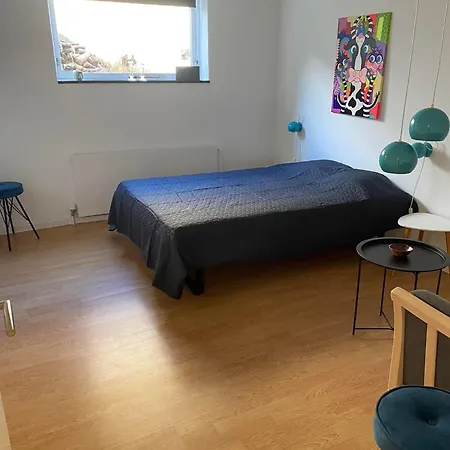 Bed & Breakfast Bed Minus Breakfast Den Hyggelige Kælder
