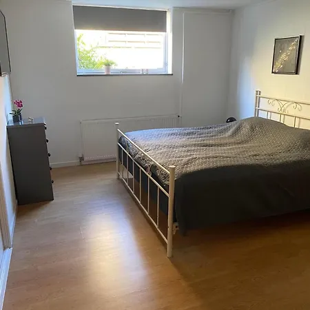 Bed & Breakfast Den Hyggelige Kaelder Nykøbing Falster